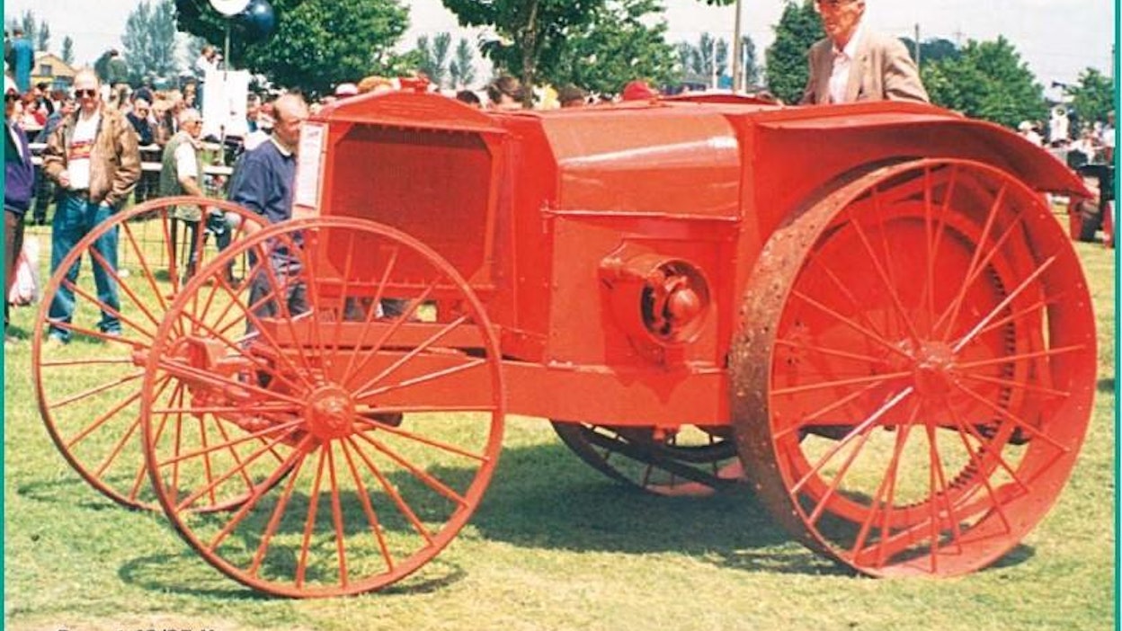 Parret 12/25 -traktoria valmistettiin vuosina 1918-20.