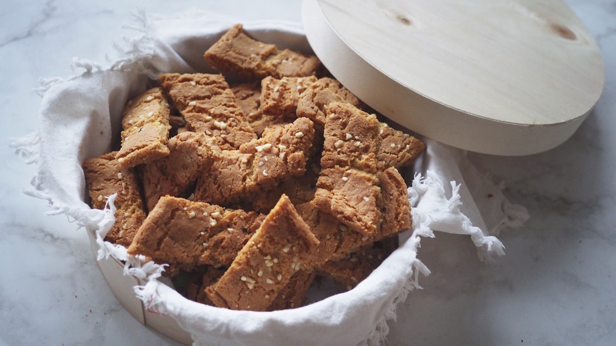 Wilhelmiina-keksien leipominen on helppoa ja lopputulos herkullinen.