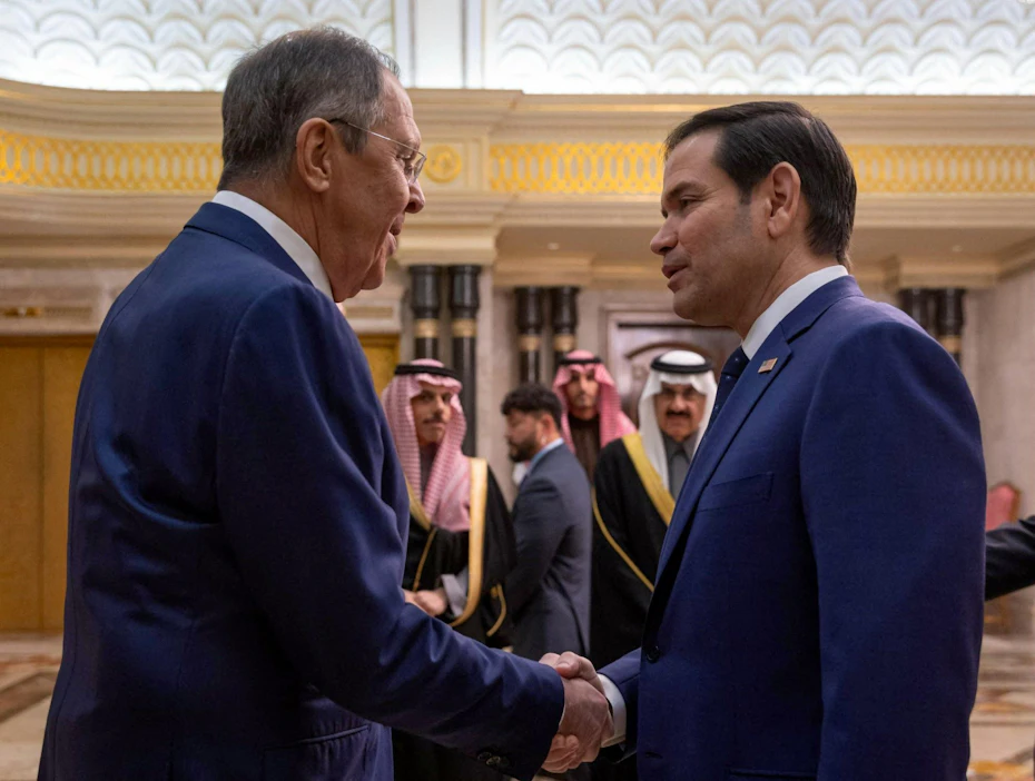 Neuvotteluja aselevosta Ukrainaan käydään jälleen Saudi-Arabiassa. Venäjän ja Yhdysvaltojen ulkoministerit Sergei Lavrov ja Marco Rubio tapasivat Riadissa helmikuussa. LEHTIKUVA/AFP/SPA .