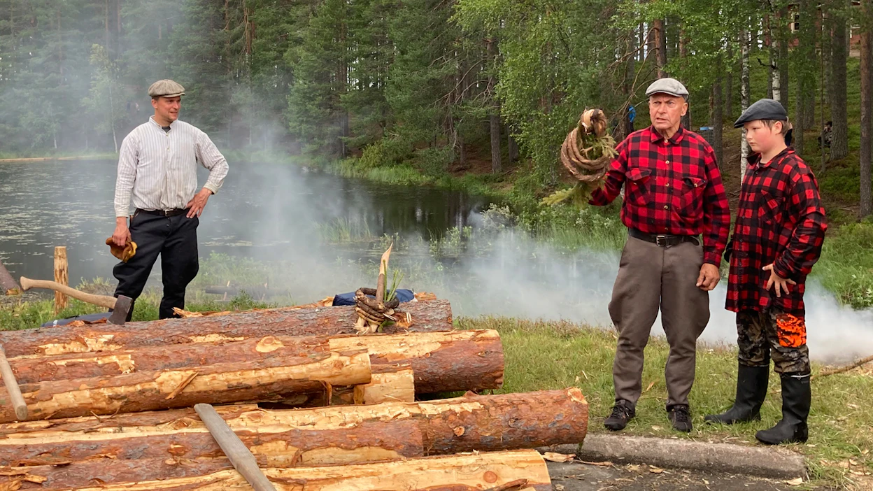 Kuhmon historiassa puutavaran vesikuljetuksilla on ollut merkittävä rooli.