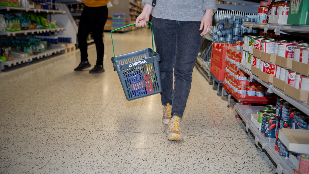 Tekoäly muuttaa asiointia S-ryhmässä monella tavalla. Se näkyy vaikkapa ihmisten ostoskoreissa.