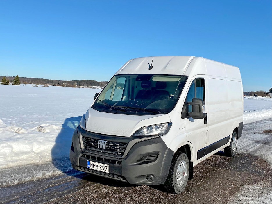 Uuden Ducaton tunnistaa keulasta.