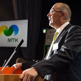 Mikko Tiirola kannustaa VMI-tutkijoita nykyistä rohkeampaan esiintymiseen julkisuudessa.