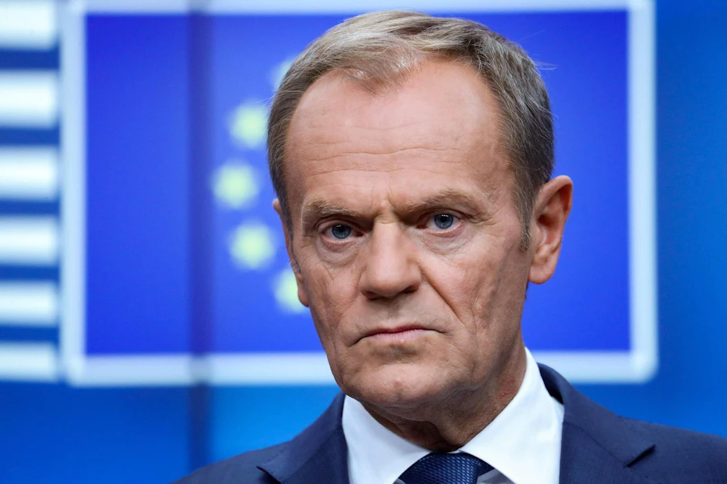 Eurooppa-neuvoston puheenjohtaja Donald Tusk kirjoitti suosituksestaan myöhään tiistai-iltana Twitterissä. LEHTIKUVA/AFP