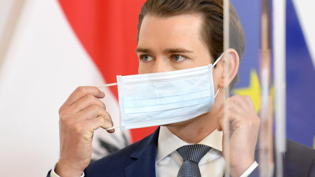 Itävallan liittokansleri Sebastian Kurz ja Saksan liittokansleri Angela Merkel keskustelivat rajan avaamisesta eilen tiistaina.