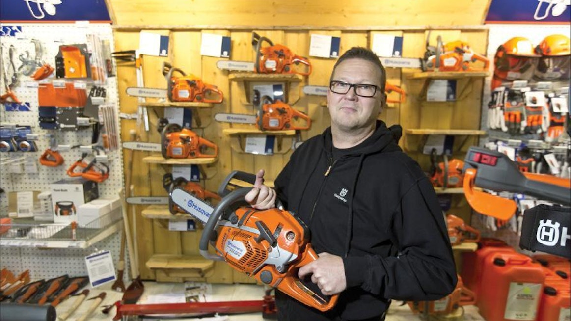 Sahakauppoja on tänä vuonna tehty vähemmän kuin aiempina vuosina tähän aikaan, kertoo Hannes Kalliomäki Pirkanmaan Pienkonecenteristä. Rami Marjamäki