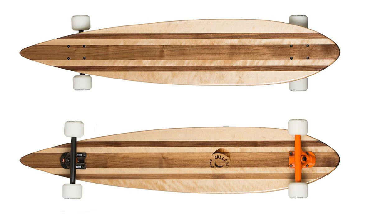 Jalla Board on 110 cm pitkä. Se tehdään koivusta ja pähkinäpuusta.