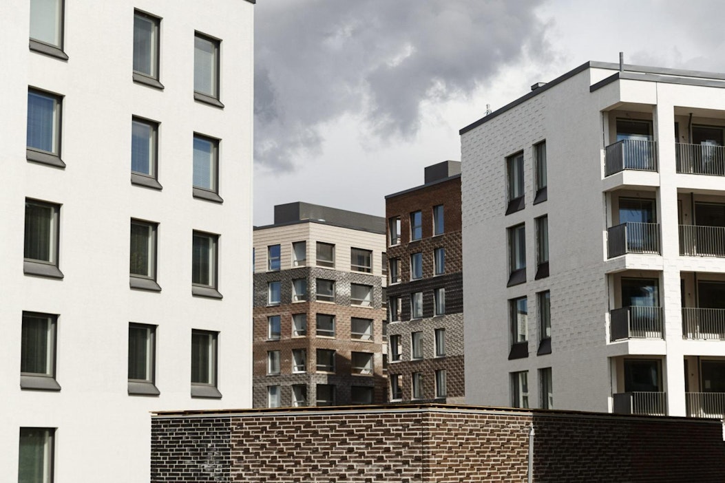 Asuntojen hinnat ovat edelleen vakaita tai nousussa suurissa kaupungeissa. LEHTIKUVA / Roni Rekomaa