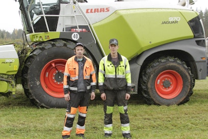 Mika (vas.) ja Pauli Laakon mukaan uudet ja tehokkaat silppurit tulivat tarpeeseen.