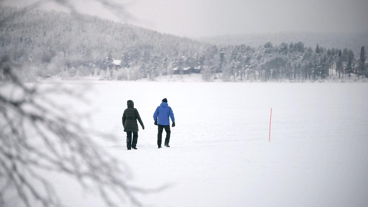 Jäälle ei tule lähteä yksin. Lehtikuva / Aku Häyrynen