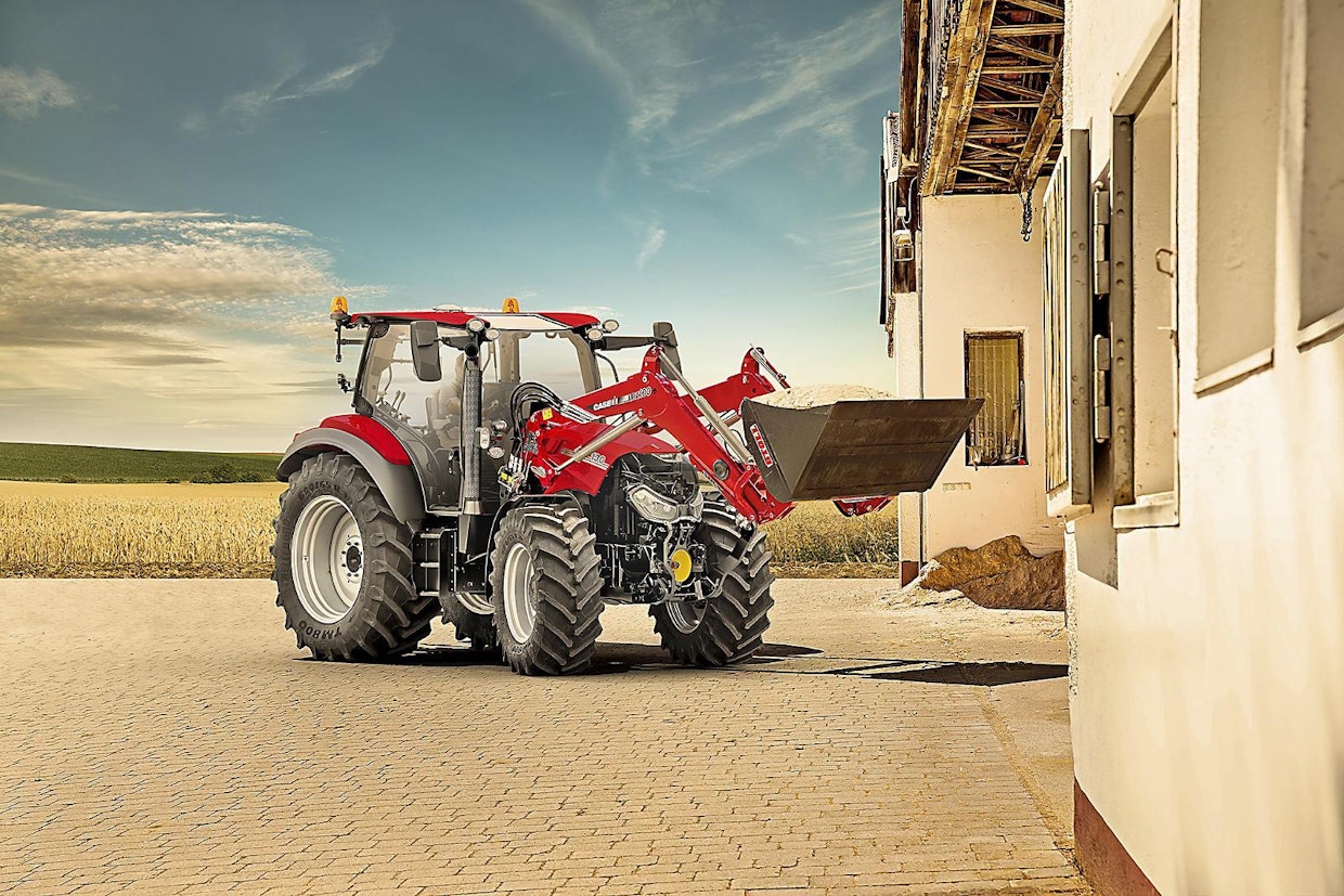 Vastikään Suomeenkin rantautunut Case IH Vestrum 130 CVX on valmistajan ehdokas Best Utility -kilpaan. Vestrumit on varustettu aina 40 km/h portaattomalla vaihteistolla. 130 on mallistonsa tehokkain traktori.