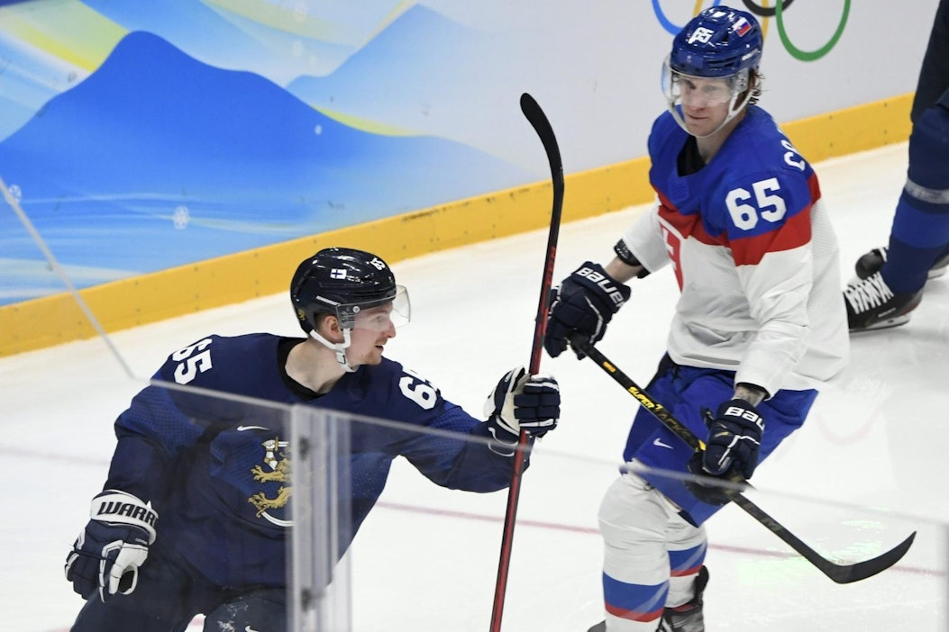 Sakari Manninen teki hattutempun. LEHTIKUVA / JUSSI NUKARI