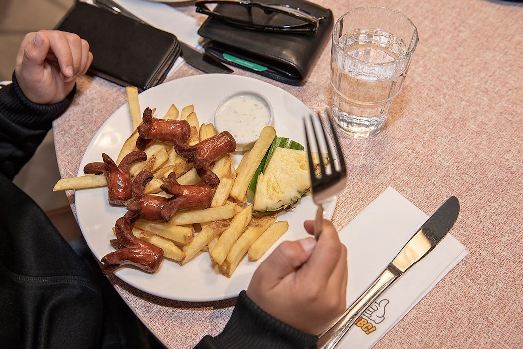 Ranskanperunoissa ja nakeissa on paljon epäterveellistä rasvaa.