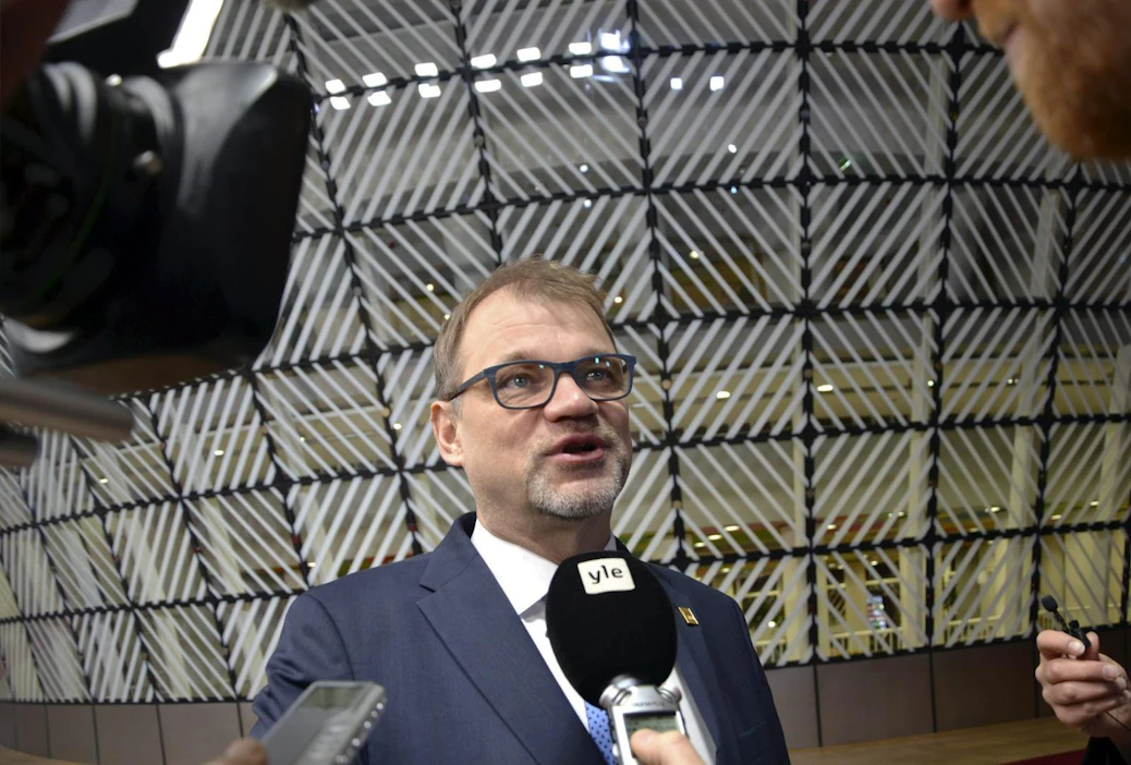 Pääministeri Juha Sipilä ei pidä todennäköisenä, että erosopimusta enää avattaisiin. LEHTIKUVA/Anniina Luotonen