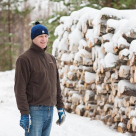 Savonlinnalainen Juha-Pekka Hannikainen odottaa puukaupan piristyvän loppuvuonna Äänekosken suuren investoinnin ansiosta.