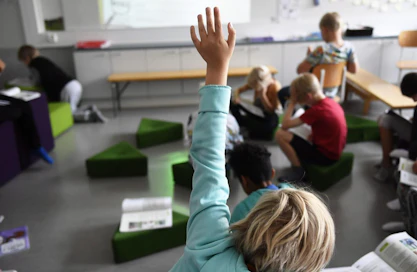 Peruskouluverkko harventuu edelleen, ennustaa Opetushallitus. Jyrkimmän arvion mukaan peruskoulujen määrä lähes puolittuisi vuoteen 2040 mennessä. LEHTIKUVA / VESA MOILANEN