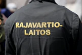 Tutkinnanjohtajan mukaan löydetty drooni on suurikokoinen, vähintäänkin useiden metrien mittainen, kiinteäsiipinen drooni. Kuvituskuva. ANTTI AIMO-KOIVISTO / LEHTIKUVA.