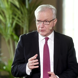 Vastaajista 16 prosenttia nimesi Rehnin. LEHTIKUVA / VESA MOILANEN