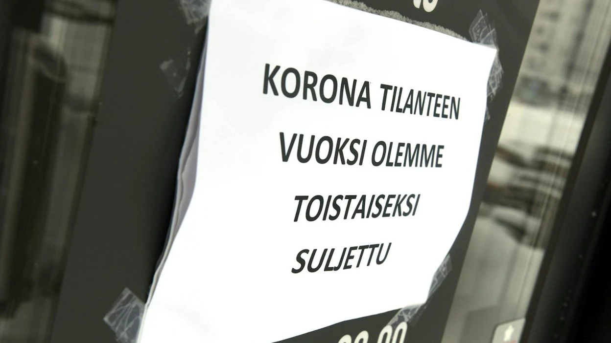 Hallituksen koronatoimiin on erittäin tai melko tyytyväisiä 61 prosenttia kyselyyn vastanneista. LEHTIKUVA / TIMO JAAKONAHO