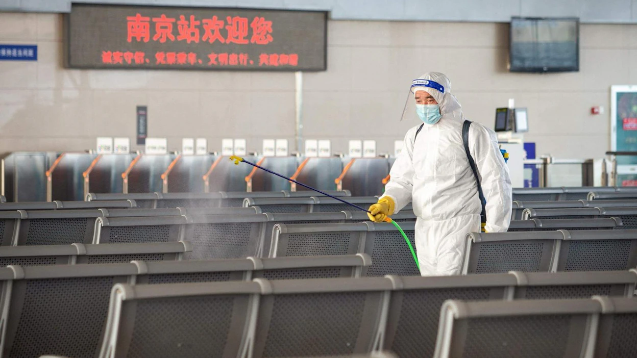 Kiina yrittää tukahduttaa virusta kovin ottein ennen Pekingin talviolympialaisia kolmen viikon kuluttua. Lehtikuva/AFP
