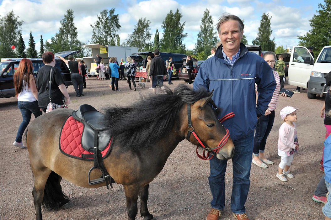 Haluamme tehdä hyvää ruokaa, joka on lähellä tuotettua, sanoo Porin Ravien puheenjohtaja Janne Ojanen.