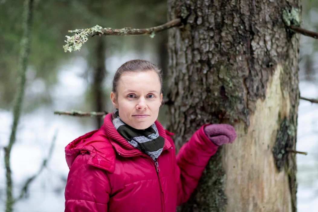 Kantrin uusi kolumnisti Anni Kytömäki kirjoittaa parhaillaan kolmatta romaaniaan, joka ilmestyy ensi syksynä.