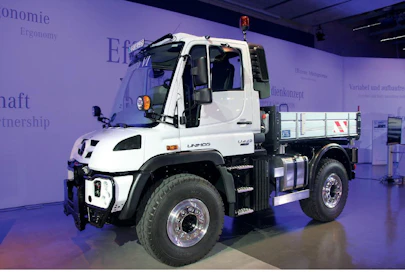 Mercedes-Benz on uusinut Unimog-erikoisautomallistonsa täydellisesti. Unimog on ollut osa 135 miljoonan euron tuotekehitysprosessia. Tuotanto alkaa toukokuun lopulla.