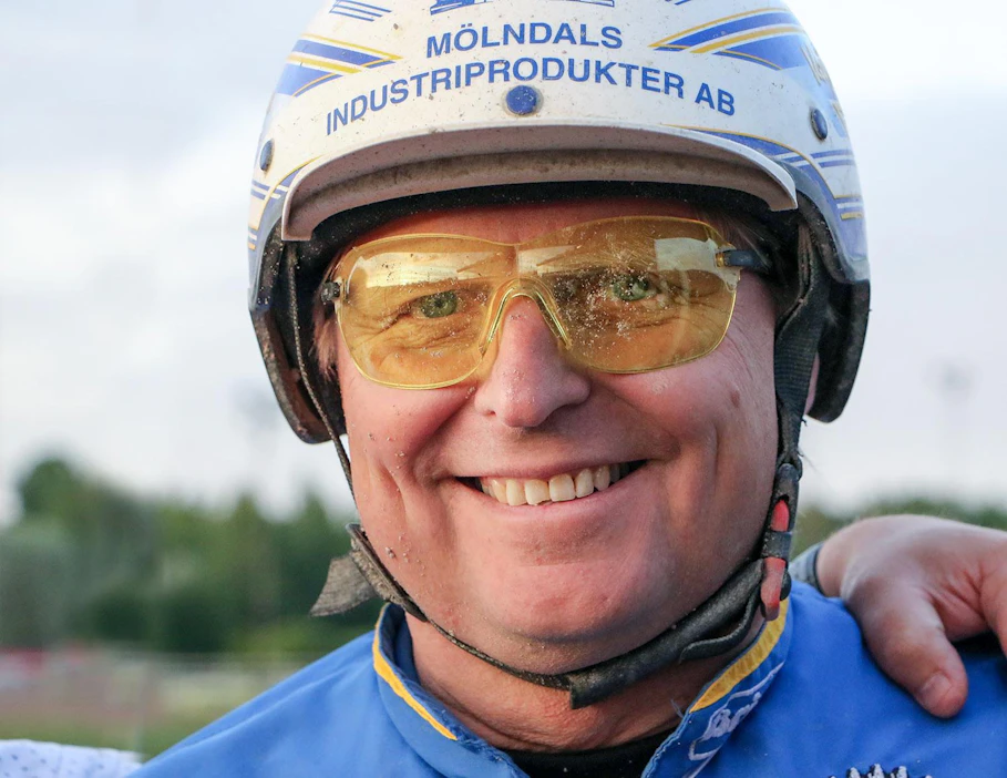 Yksi suomalaisen raviurheilun kautta aikojen suurista nimistä, Veijo Heiskanen, on back in business ja voi pärjätä illan jättipottiraveissa.