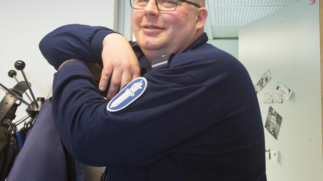Lapsen silmin katsottuna poliisin tunnus miekkaleijona on jotain vallan muuta, kertoo vanhempi konstaapeli Toni Reinikainen Mikkelistä.