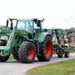 1.1.2018 jälkeen rekisteröityihin traktoreihin saa kytkeä kytkentämassaltaan enintään 3 500 kg jarruttoman perävaunun tai työkoneen. Jarruasiassa on hyvä muistaa, että esimerkiksi perävaunun jarrut lisäävät turvallisuutta huomattavasti pitäen liukkaalla jarruttaessa yhdistelmän suorassa huomattavasti paremmin kuin jarruttoman perävaunun tapauksessa.