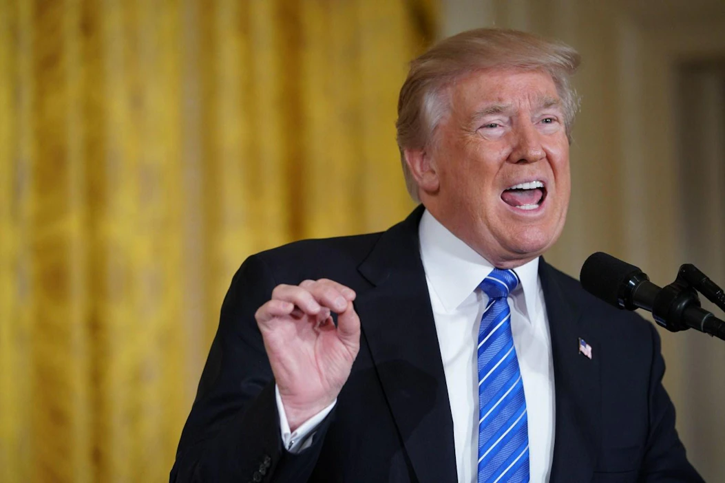 Trumpin asetuksella antama maahantulokielto koskisi kuuden muslimienemmistöisen valtion kansalaisia. LEHTIKUVA/AFP