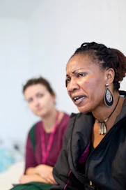 Nigerialaissyntyinen turvapaikanhakija Aurika (nimi muutettu) odottelee neljän lapsensa kanssa palautusta Espanjaan. MT tapasi naisen viime lokakuussta Ruoveden vastaanottokeskuksessa.