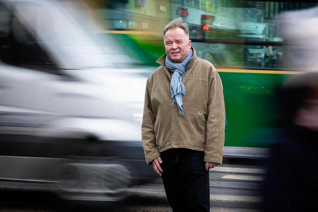 Kai Lintusen työtä on vaikuttaa sekä suoraan että kulisseissa suomalaisten metsäasioiden ymmärtämiseen maailmalla.