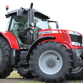 Uusi, nelosmoottorilla varustettu MF 6600- sarja tarjoaa kuutosmoottorilla varustetun  traktorin ominaisuudet.