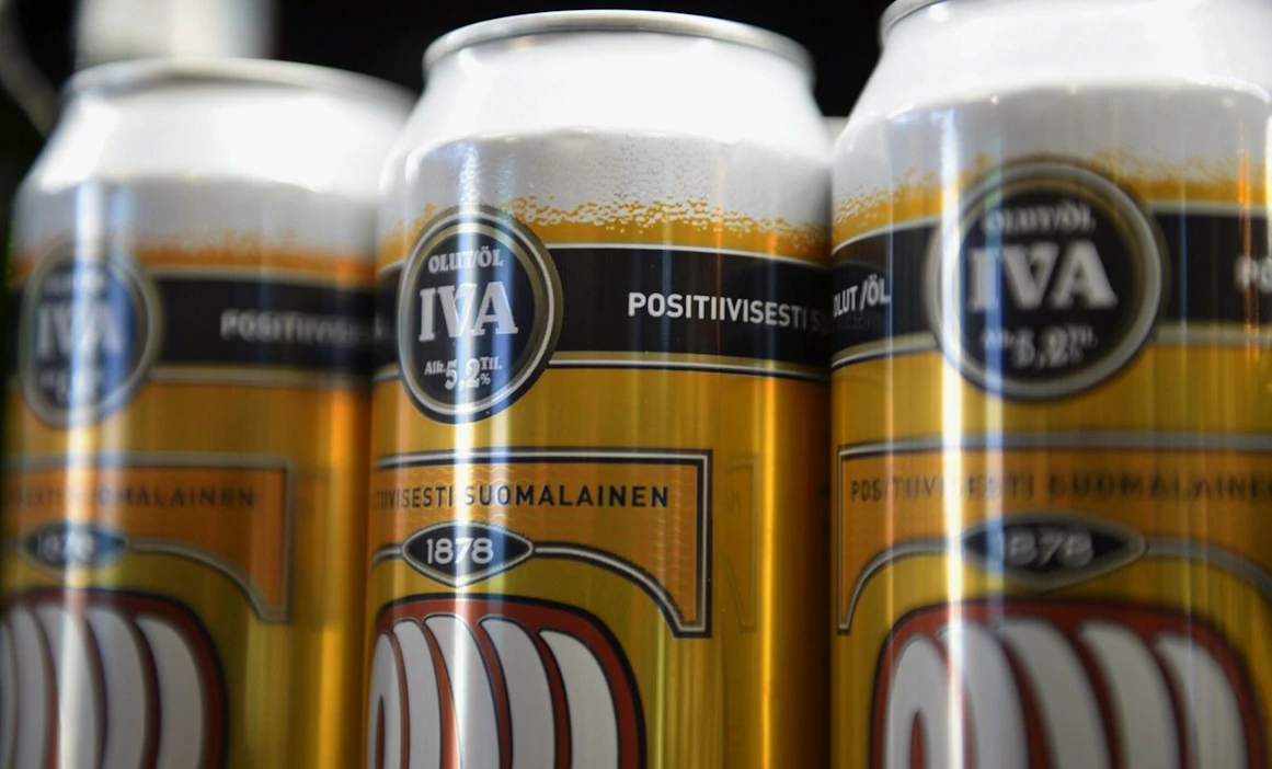 Alkoholilain uudistus muun muassa ostaisi kaupan alkoholijuomien enimmäisvahvuuden 4,7 prosentista 5,5 prosenttiin.