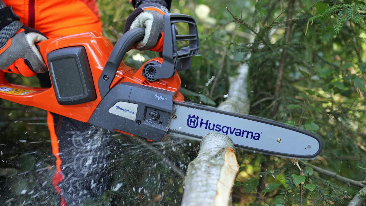 Tuomittu oli kertomansa mukaan tuskastunut siihen, että elykeskus oli useiden ihmisten valituksista huolimatta laiminlyönyt valvontatehtävänsä. Kuvituskuva.