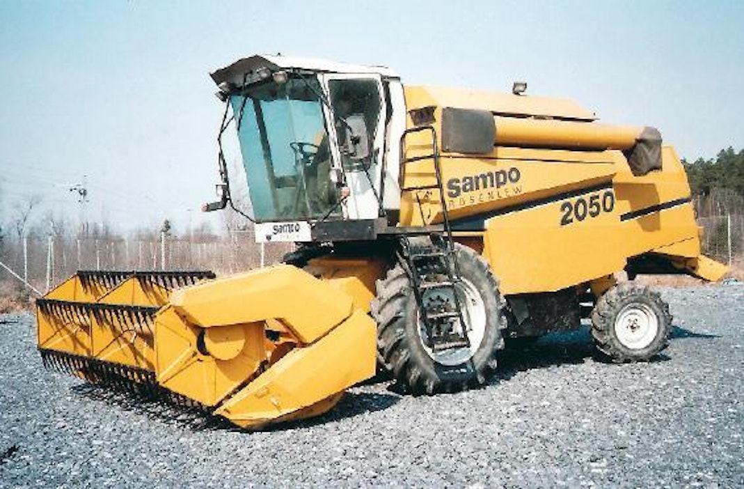 Sampo 2050 -91 on viidentoista vuoden iästään huolimatta ryhdikäs sekä tekniikan että ulkoasun puolesta. Puimuria ei ole kolhittu. Puimurin suojat ovat helppo avata ja niiden alaosat ovat tarpeeksi ylhäällä. Myös maalipinta on säilynyt hyvänä.