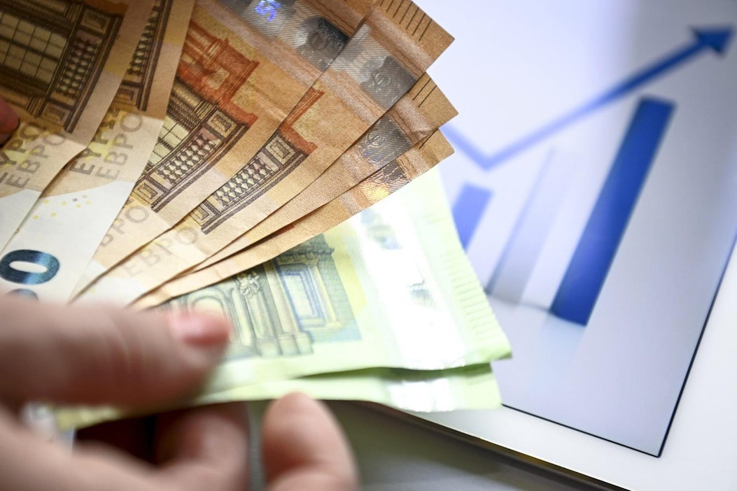 Varallisuuden nousua tuki mm. kotitalouksen säästöjen kasvu.