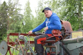 Ville Lehtiniemi on vuonna 1957 valmistetun Sampo 657 LP:n kolmas omistaja. ”Tämä oli elämäni parhaimpia kauppoja. Hintalappu oli huokea ja kone ikävuosiin nähden erinomaisessa kunnossa.” 