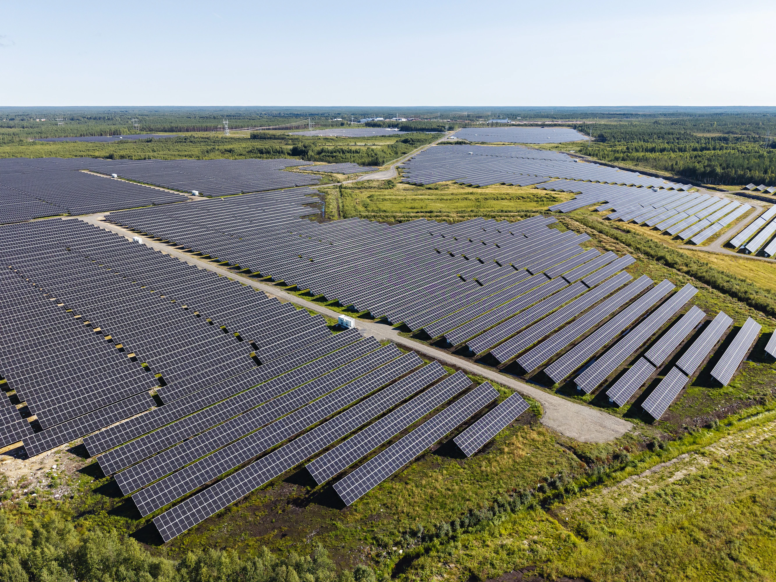 Skarta Energy on suomalainen energia-alan yritys, joka on erikoistunut teollisen mittakaavan aurinkovoimahankkeisiin ja akkuvarastoihin.