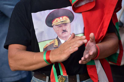 Itsevaltaisesti Valko-Venäjää johtava Lukashenko käski lauantaina puolustusministeriä ryhtymään toimiin puolustaakseen maan alueellista yhtenäisyyttä. LEHTIKUVA / AFP