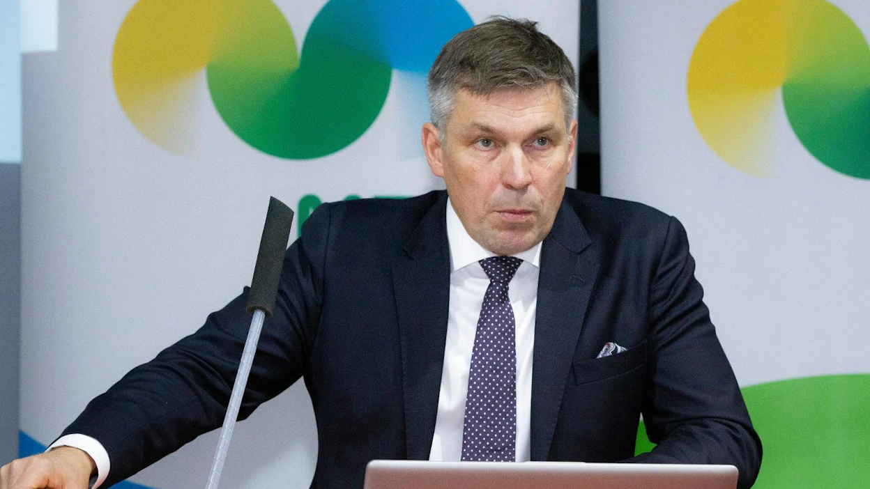 Juha Marttilan mukaan Suomi on joutunut nielemään huonoja EU-päätöksiä. Omassa päätännässä olevissa asioissa vastaavaan ei ole enää varaa.