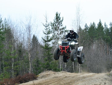 Hypyissä Scrambler on helppo hallittava.