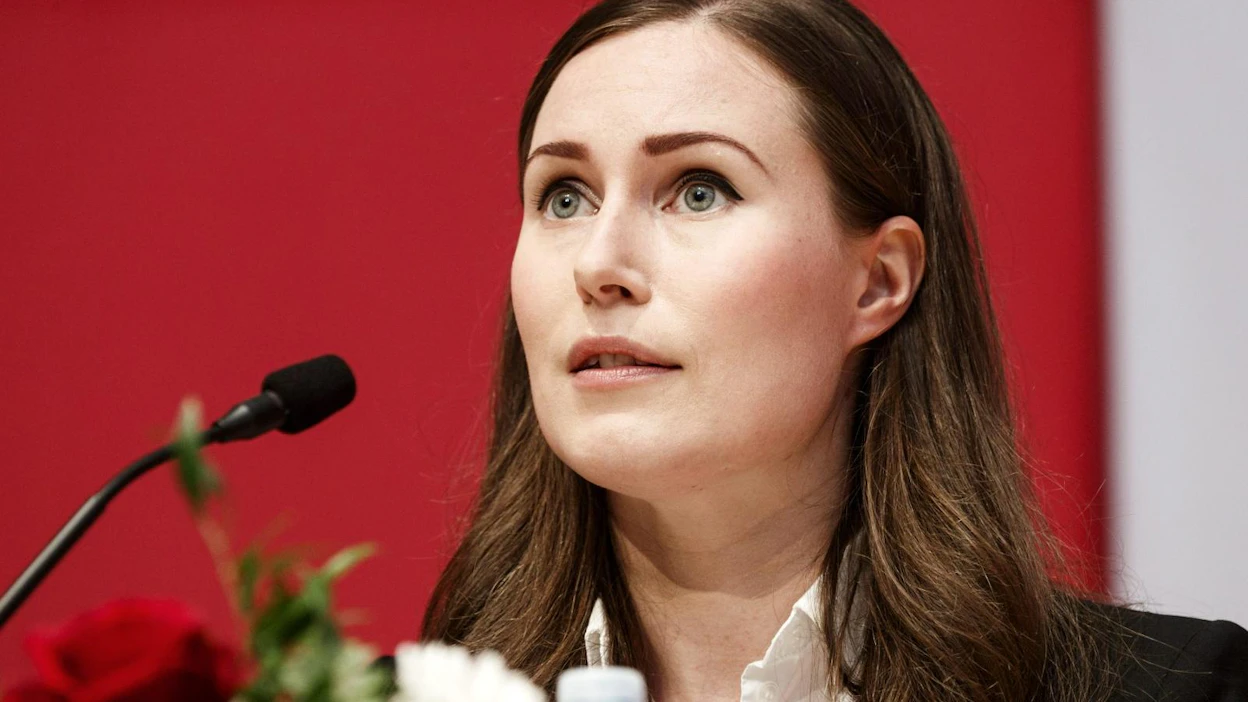 Marin esitti SDP:n 120-vuotisjuhlassa viime vuonna, että puolue ajaisi työajan lyhentämistä kuuteen tuntiin nykyisestä kahdeksasta. Marin toimi tuolloin liikenne- ja viestintäministerinä. LEHTIKUVA / RONI REKOMAA
