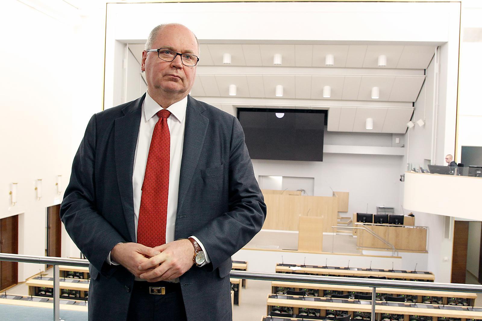 Eero Heinäluoma Painottaa SDP:n Ja Keskustan Yhteistyön Merkitystä ...