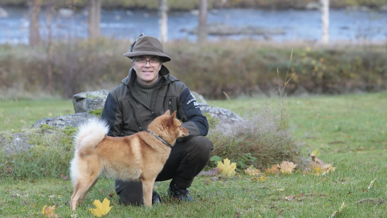 Karahkan Eka-Essi on sekä muoto- että käyttövalio. Se on Sauli Halttusen ensimmäinen suomenpystykorva.