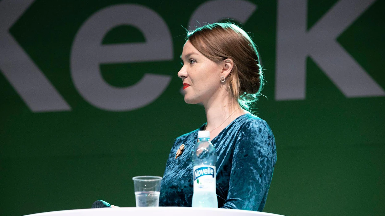 Koronapandemian aikana kansanedustajilla on todettu muutamia tartuntoja. Kulmuni ei ole käynyt eduskunnassa yli kahteen viikkoon, joten tartuntavaaraa ei eduskunnassa ole.