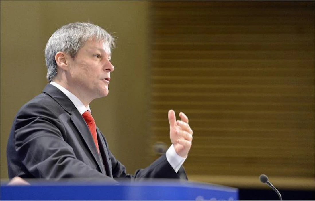 Romanialainen Dacian Ciolos¸ oli viime kerralla yllätysnimi maatalouskomissaariksi. Ranskassa maatalousalaa opiskellut puutarhatalous-insinööri on puhunut innolla viherryttämisen ja maataloustukien hyväksyttävyyden puolesta. EU/Lieven Creemers