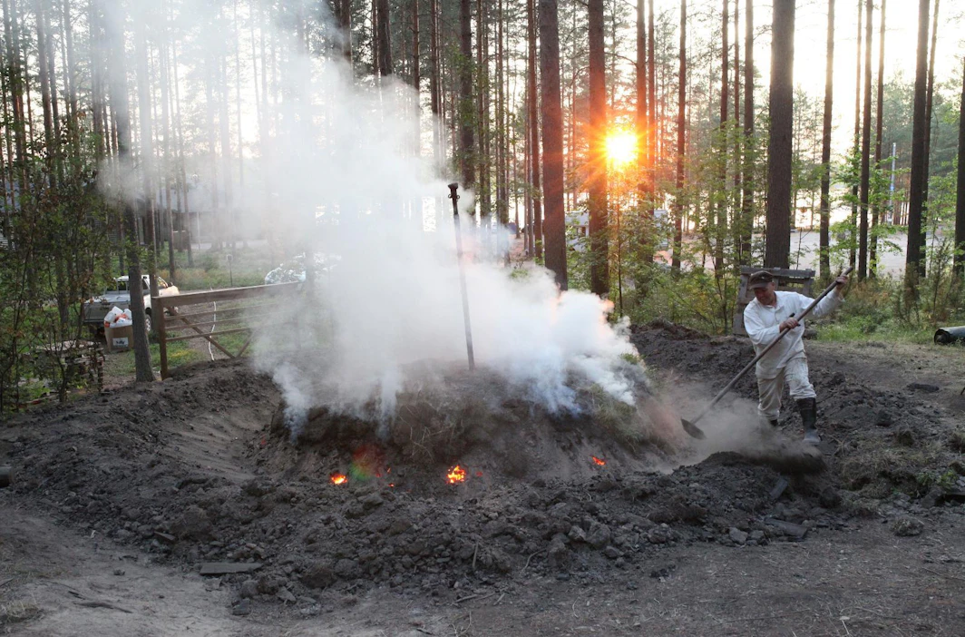 Tervahautoja on poltettu 1500-luvulta saakka. Tervaa on käytetty myös kansanparannuksessa.