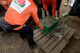 Thaimaalaisia mustikanpoimijoita Juvalla vuonna 2015. Marja-ala on ryvettynyt viime aikoina lukuisissa skandaaleissa. MIKKO STIG / LEHTIKUVA.